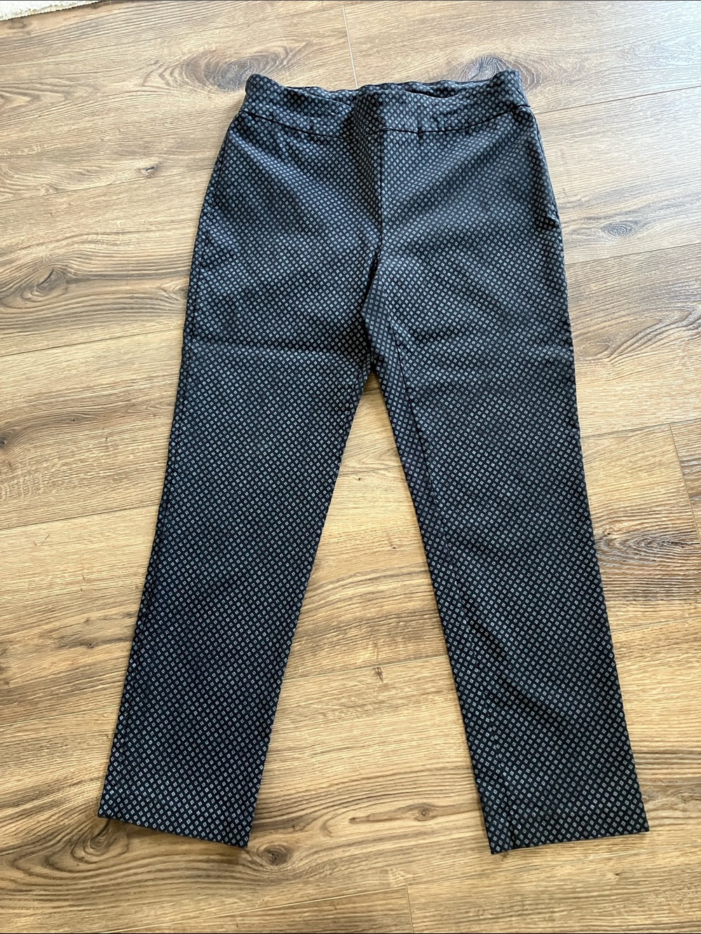 Dana Buchman Black Micro-Patterned Ankle Pants